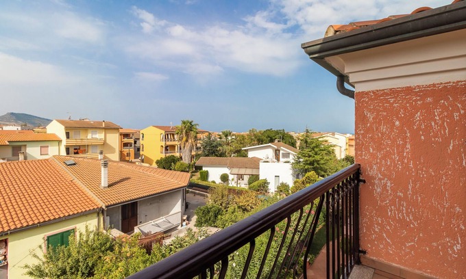 Valledoria Apartment | Apartment Iris with Balcony & Wi-Fi