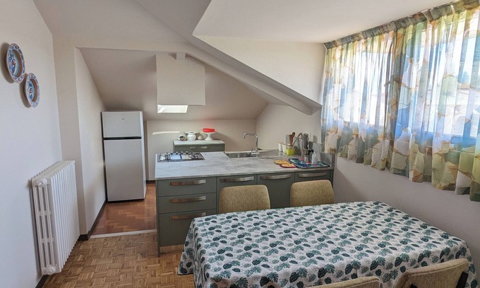 Igea Marina Apartment | Apartment in private cottage 70m from the sea, two minutes walk to the center