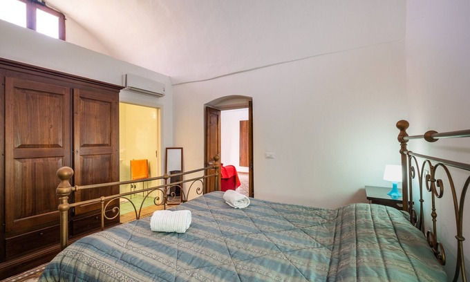 Centro Storico Apartment | Apartment 'Arakne' with Air Conditioning
