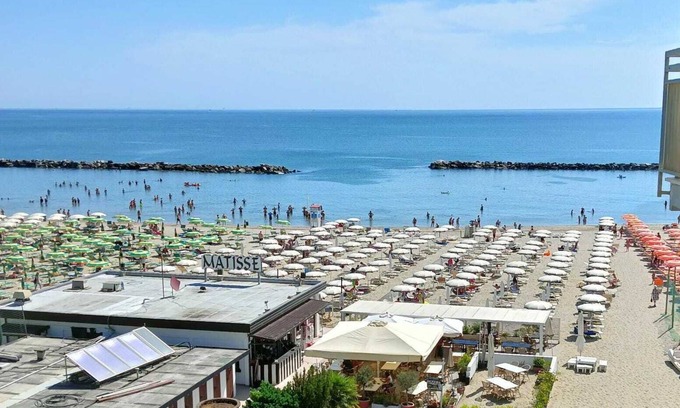 Lido di Savio Apartment | Apartment 'Appartamento Sul Mare Lido Di Savio' with Sea View and Balcony