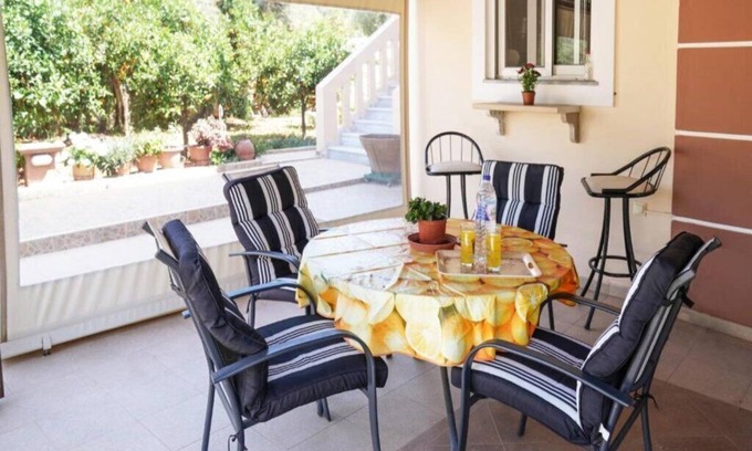 Agia Apartment | Apartment 'Joanna Luxury' with Mountain View, Wi-Fi and Air Conditioning