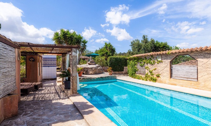 Son Macia Villa | Apartment "Junior Suite Adults Only Mallorca" with Mountain View, Shared Pool & Wi-Fi