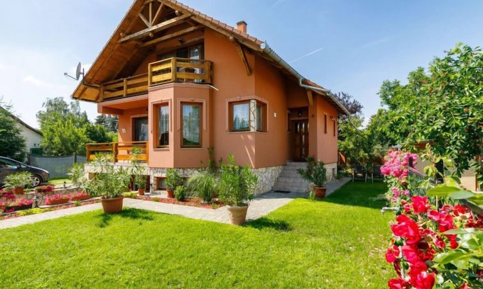 Fonyodliget Apartment | Apartment Kaldi by Interhome