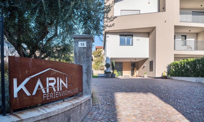 Tramin Apartment | Apartment "Karin - Merlot" with Shared Terrace & Wi-Fi
