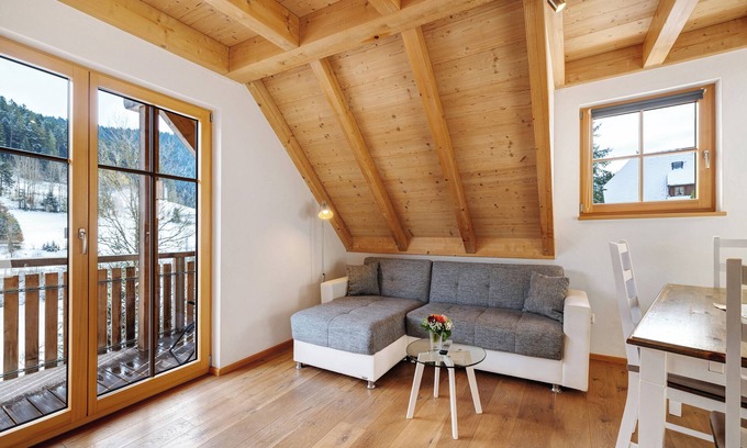 Ehlenbogen Apartment | Apartment 'Katzensteig' with Mountain View, Shared Terrace and Wi-Fi