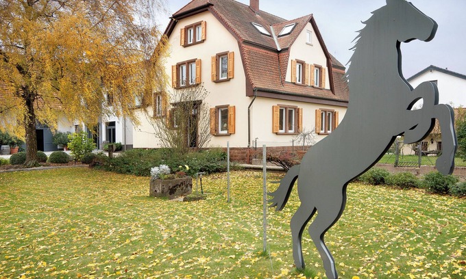 Sausenheim Apartment | Apartment "Klostergarten" Living in the winery