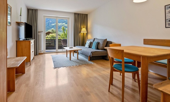 Silandro Apartment | Apartment 'Kortscherhof Apt Typ 4' with Mountain View, Shared Garden and Wi-Fi
