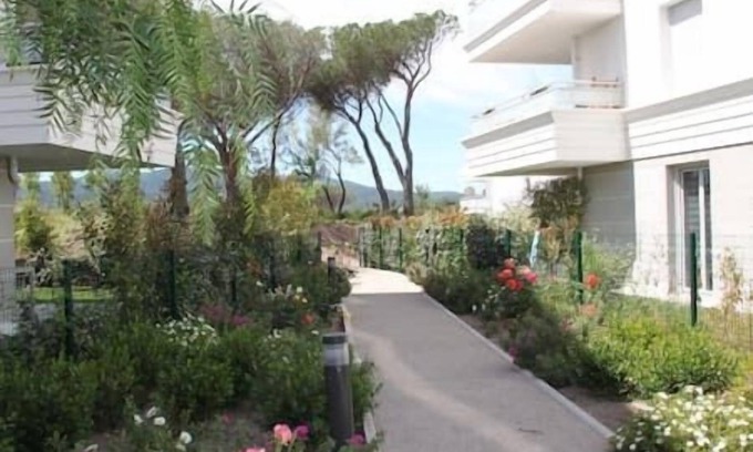Puget-sur-Argens Apartment | Apartment L'Ecrin du Lac