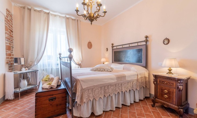 Cortona Apartment | Apartment 'L'Olivo Casa del Nonno Bingheri' with Shared Garden & Wi-Fi