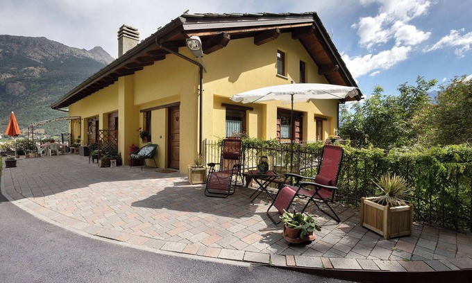 Gignod Apartment | Apartment 'La Casa Di Alice' with Mountain View, Private Garden and Wi-Fi