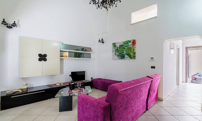 Spongano Apartment | Apartment 'La Casa Di Lena' with Private Terrace, Wi-Fi and Air Conditioning