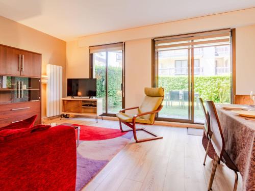 Deauville City Centre Apartment | Apartment La Commanderie by Interhome