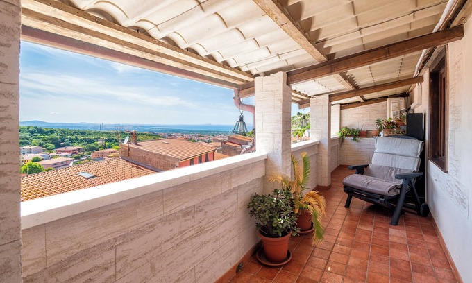 Sennori Apartment | Apartment 'La Contessa' with Mountain View, Wi-Fi and Air Conditioning