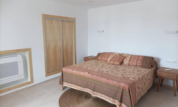Chiclana de Segura Apartment | Apartment 'La Teja 8' with Mountain View, Wi-Fi and Air Conditioning