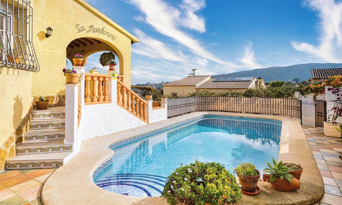 Orba Apartment | Apartment "La Mandarina" with Mountain View, Pool, Wi-Fi, A/C & Terrace