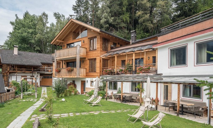 Ortisei Apartment | Apartment 'La Plates - Daduman' with Mountain View, Terrace & Wi-Fi
