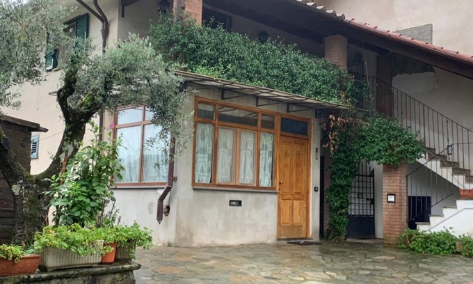 Macchino Apartment | Apartment "La Poiana" with Mountain View, Shared Pool & Wi-Fi
