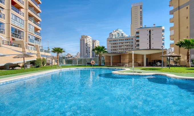 Villajoyosa Apartment | Apartment 'Las Terrazas' with Sea View, Wi-Fi and Air Conditioning