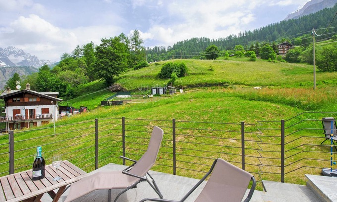 Paquier Apartment | Apartment 'Le Rêve D'Emilie - Family House' with Mountain View, Shared Terrace and Wi-Fi