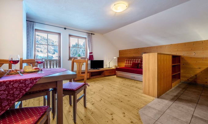 San Vito Apartment | Apartment 'Lechnerhof 3' with Mountain View, Shared Garden and Wi-Fi