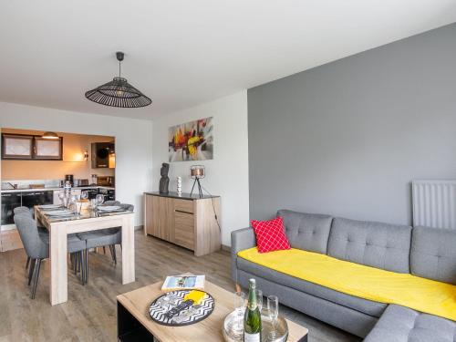 La Madeleine-Bellevue Apartment | Apartment Les grands jardins by Interhome
