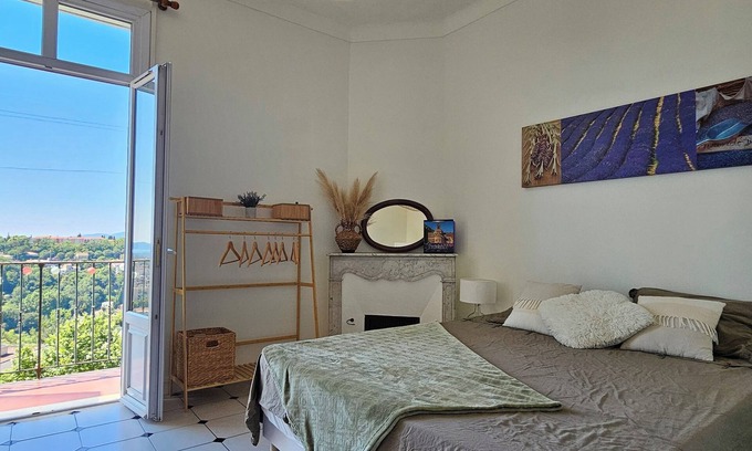 Grasse Apartment | Apartment: Les Senteurs de Grasse
