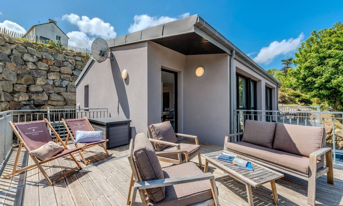 L'Aber Vrac'h Apartment | Apartment 'Les Terrasses De La Palud' with Sea View and Private Terrace