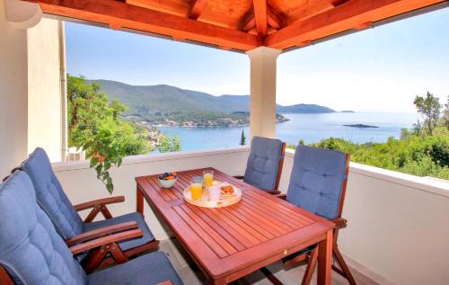 Molunat Apartment | Apartment Levanat