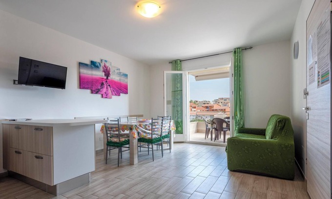 La Pietraia Apartment | Apartment “Ligure” close to the Beach with A/C, Balcony & Terrace