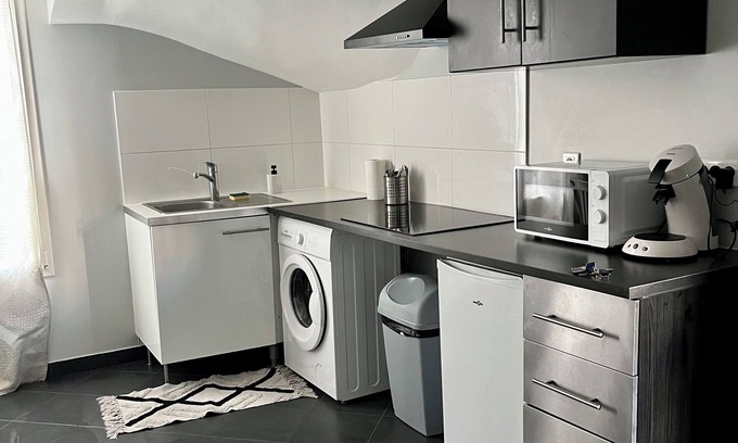 Alfortville Apartment | Apartment located at Alfortville train station