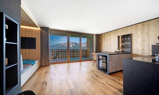 Salonetto Apartment | Apartment ‘Lodge Thymian’ with mountain views, private terrace, private sauna and whirlpool