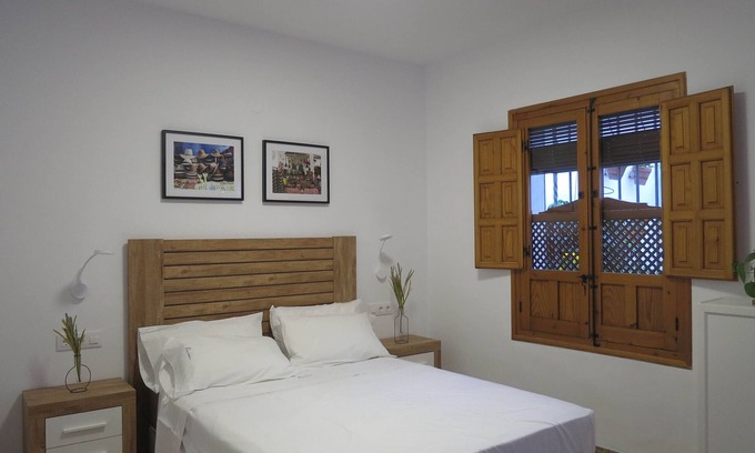 Santa Marina Apartment | Apartment 'Loft' with Shared Terrace, Wi-Fi and Air Conditioning