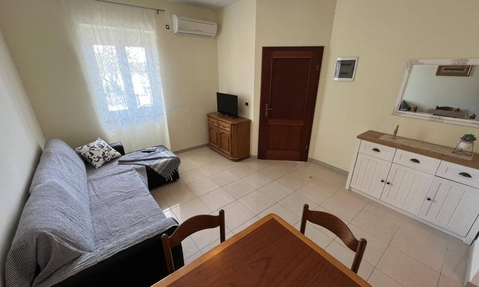 Simuni Apartment | Apartment Lorenco seafront
