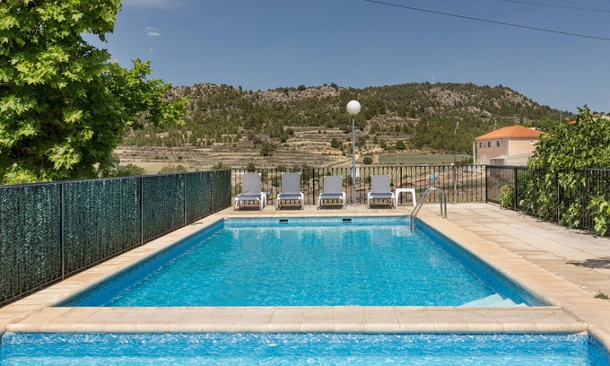 Calar de la Santa House | Apartment 'Los Pozos I' with Mountain View, Shared Pool and Wi-Fi