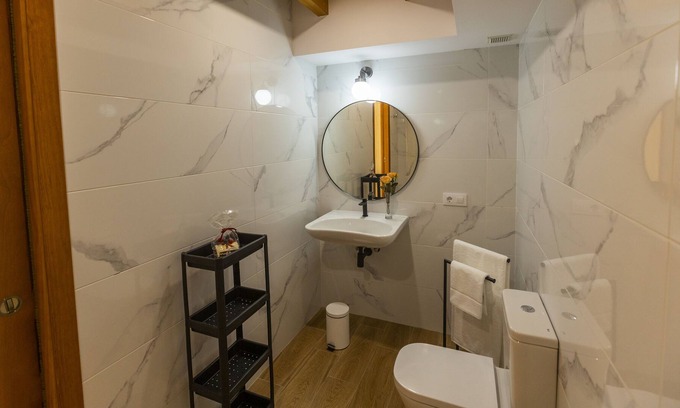 Navia Apartment | Apartment Los Hortos--Mansion