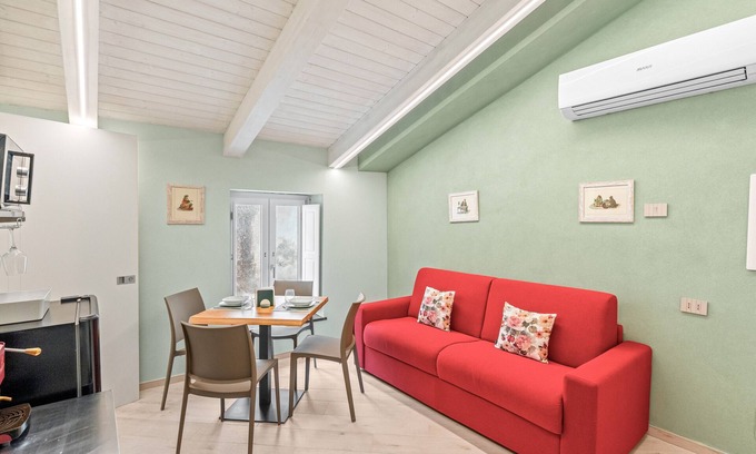 Ascea Apartment | Apartment 'Lucia' with Wi-Fi and Air Conditioning