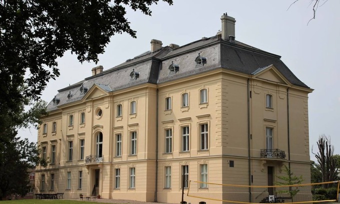 Muncheberg Apartment | Apartment Luise - Gustav Seitz guest house