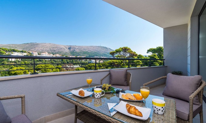 Gorica Apartment | Apartment LuNi - Three Bedroom Apartment with Balcony and City View