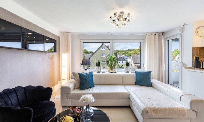 Langendreer Apartment | Apartment 'Luxusapartment Mit Balkon' with Balcony, Wi-Fi and Air Conditioning