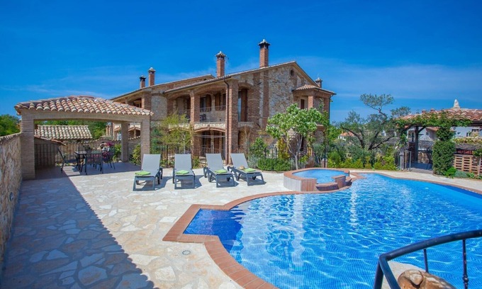 Nova Vas Apartment | Apartment Manuel Ograde II with shared Pool