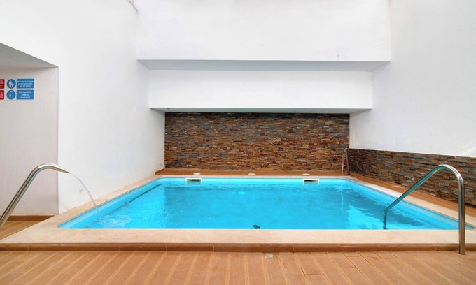 Santa Luzia Apartment | Apartment "Maré Cheia SI40" with Private Balcony, Shared Pools & Wi-Fi