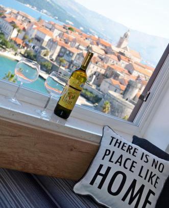 Cove Tri Zala (Zrnovo) Apartment | Apartment Marina