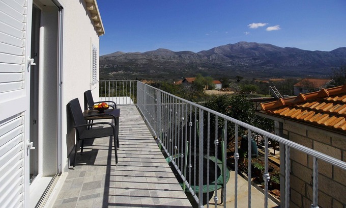 Cilipi Apartment | Apartment Marita - One Bedroom Apartment with Balcony