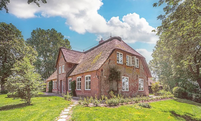 Tetenbull Apartment | Apartment Martje Floris in Tetenbüll for up to 5 people