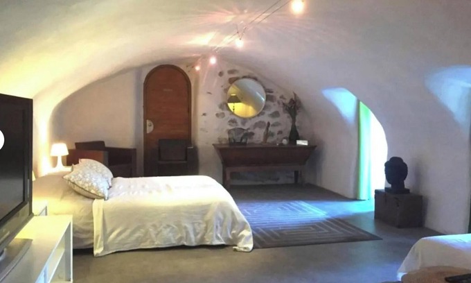 Valleraugue Apartment | Apartment 'Mas La Rainette Chez Raphael' with Mountain View, Shared Pool and Wi-Fi