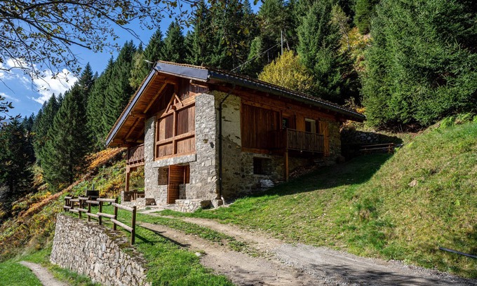 Pejo Apartment | Apartment 'Maso Rapunzel' with Mountain View, Private Garden and Wi-Fi