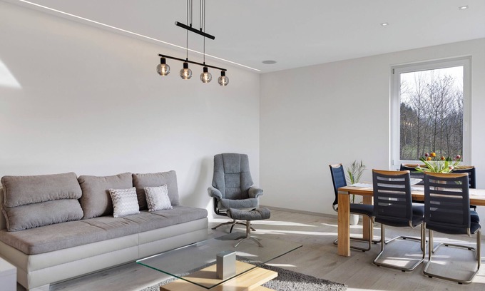 Floh Apartment | Apartment 'Maßkopf-Blick' with Mountain View and Wi-Fi