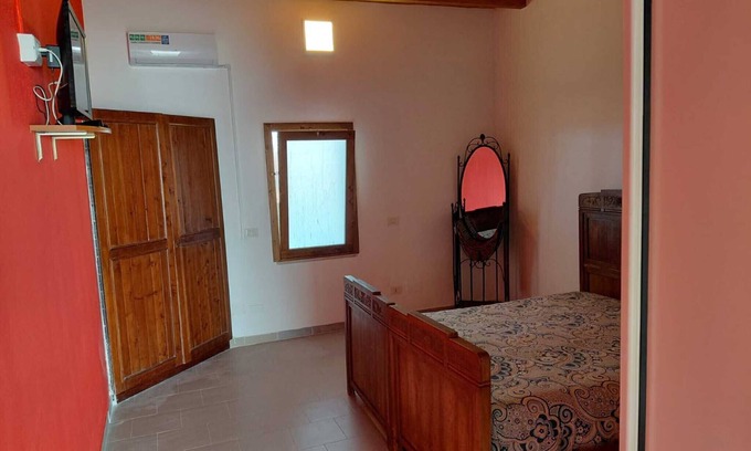 Scorrano Apartment | Apartment 'Masseria Delle Api - Otto' with Shared Terrace, Shared Garden and Air Conditioning