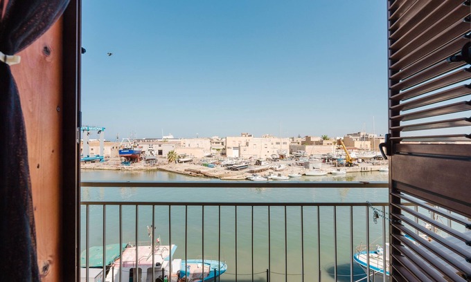 San Francesco Apartment | Apartment 'Mazarassai' with Sea View, Wi-Fi and Air Conditioning