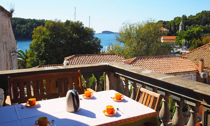 Cavtat Old Town Apartment | Apartment Mengula - Two Bedroom Apartment with Terrace and Sea View